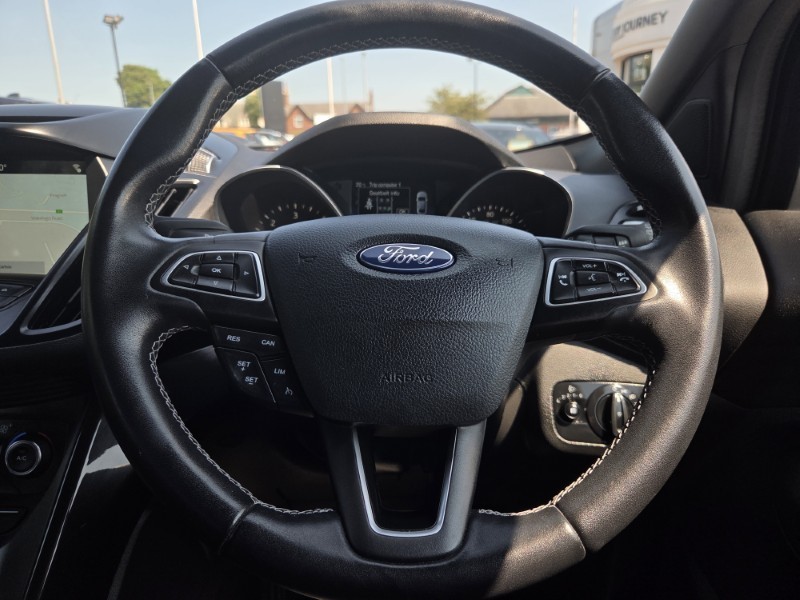 2017 (67) FORD KUGA 2.0 TDCi 180 ST-Line 5dr 5596876