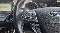 2017 (67) FORD KUGA 2.0 TDCi 180 ST-Line 5dr 5596874