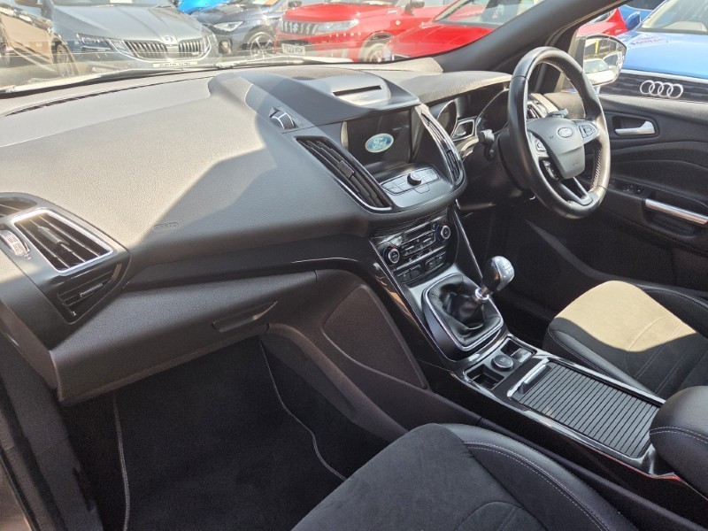 2017 (67) FORD KUGA 2.0 TDCi 180 ST-Line 5dr 5596869