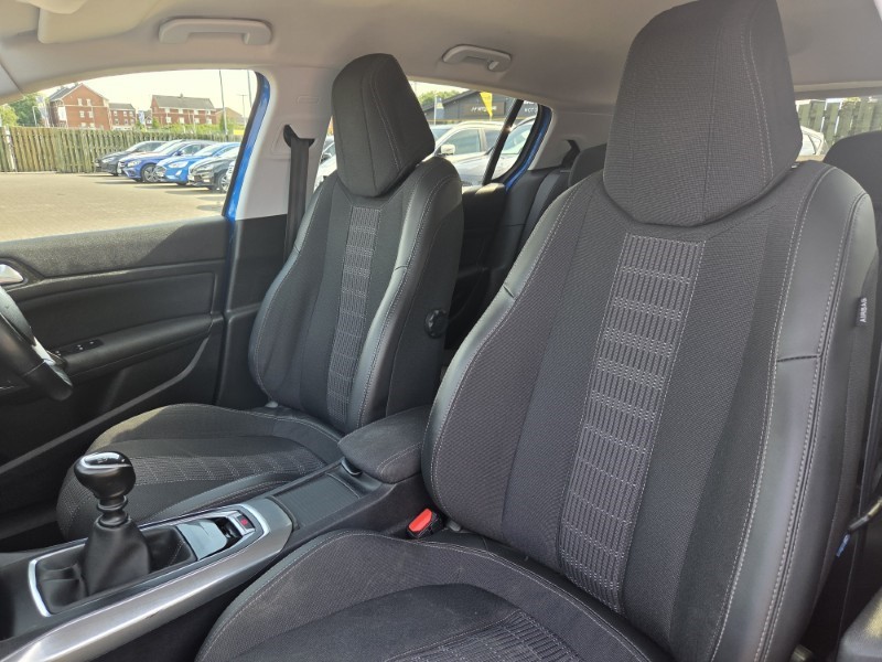 2020 (70) PEUGEOT 308 1.2 PureTech 130 Allure 5dr [Digital i-Cockpit] 5596913