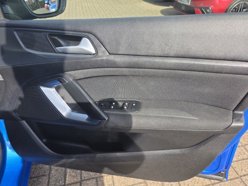 2020 (70) PEUGEOT 308 1.2 PureTech 130 Allure 5dr [Digital i-Cockpit] 5596915