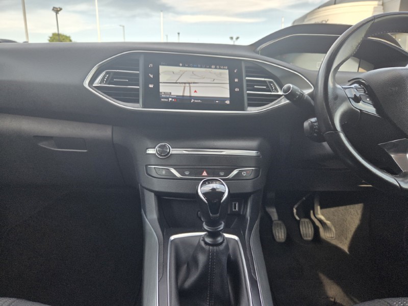 2020 (70) PEUGEOT 308 1.2 PureTech 130 Allure 5dr [Digital i-Cockpit] 5596909