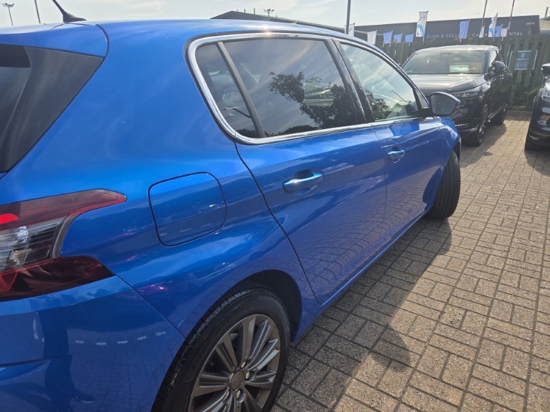 2020 (70) PEUGEOT 308 1.2 PureTech 130 Allure 5dr [Digital i-Cockpit] 5596897