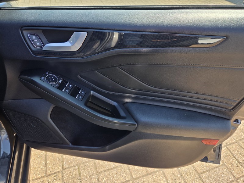 2020 (70) FORD FOCUS 1.0 EcoBoost Hybrid mHEV 125 ST-Line X Edition 5dr 5602304