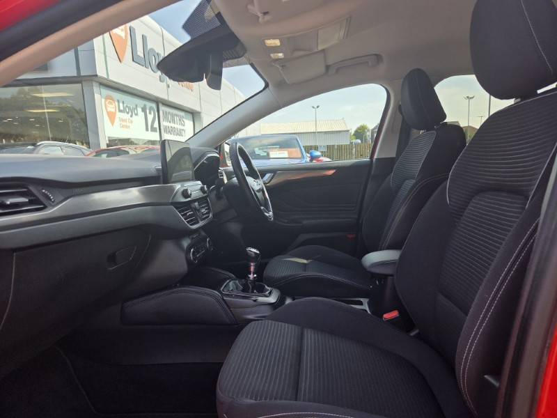 2018 (68) FORD FOCUS 1.0 EcoBoost 125 Titanium 5dr 5598123