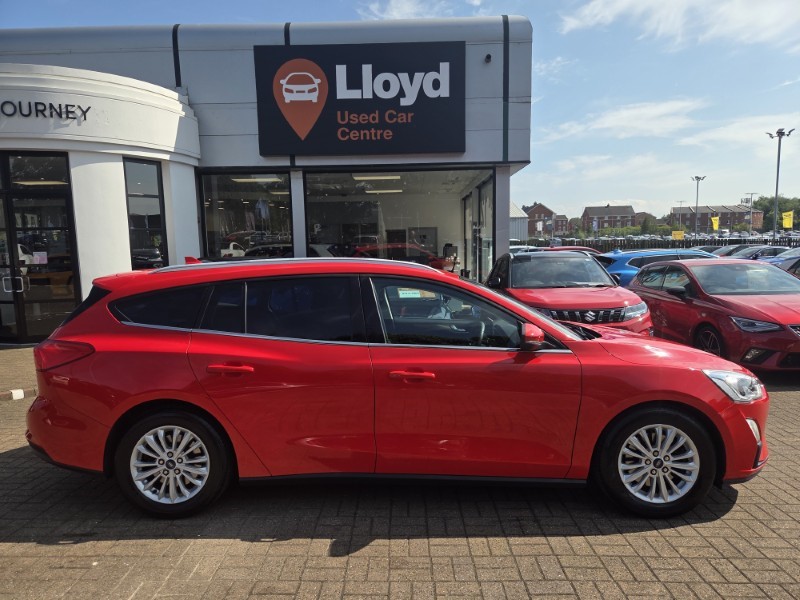 2018 (68) FORD FOCUS 1.0 EcoBoost 125 Titanium 5dr 5598097