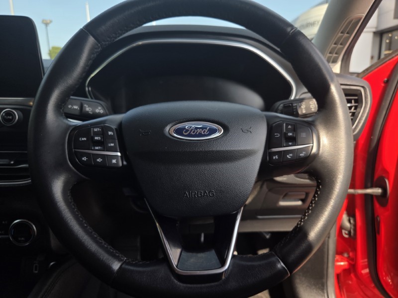 2018 (68) FORD FOCUS 1.0 EcoBoost 125 Titanium 5dr 5598129
