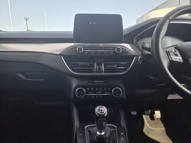 2018 (68) FORD FOCUS 1.0 EcoBoost 125 Titanium 5dr 5598120