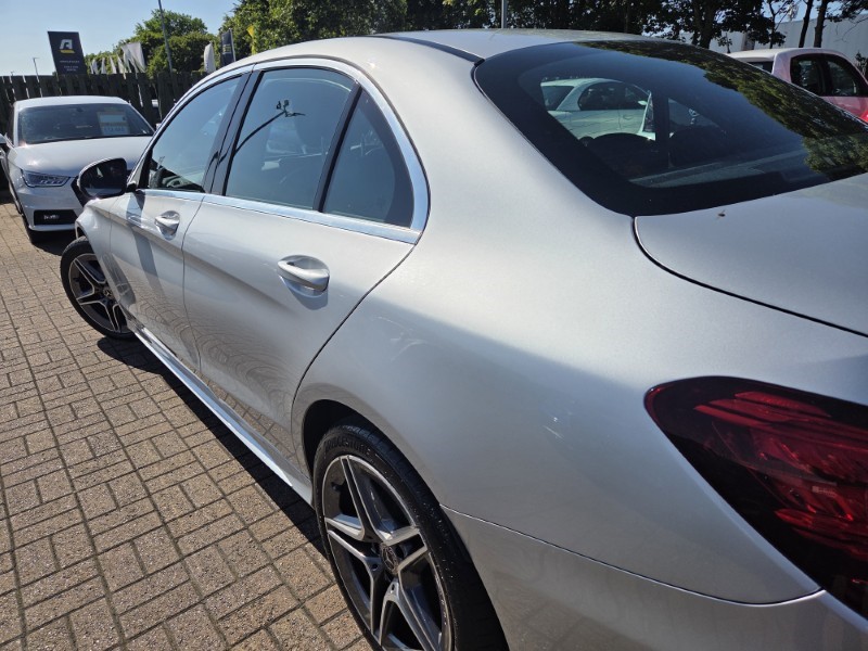 2018 (68) MERCEDES-BENZ C CLASS C220d AMG Line Premium 4dr 9G-Tronic 5605528