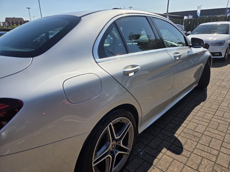 2018 (68) MERCEDES-BENZ C CLASS C220d AMG Line Premium 4dr 9G-Tronic 5605529