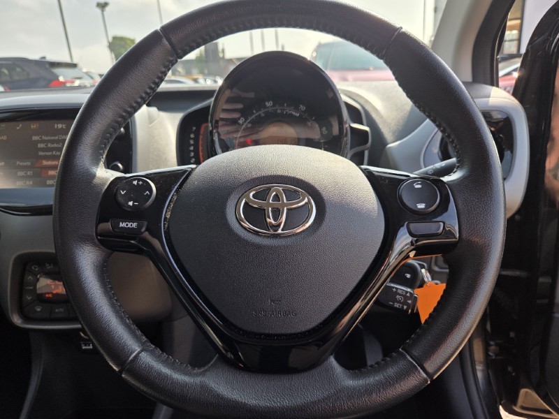 2018 (68) TOYOTA AYGO 1.0 VVT-i X-Plore 5dr 5599697