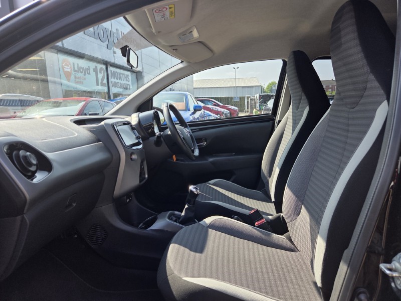 2018 (68) TOYOTA AYGO 1.0 VVT-i X-Plore 5dr 5599690