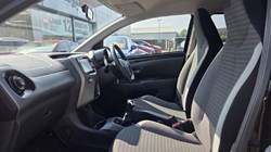 2018 (68) TOYOTA AYGO 1.0 VVT-i X-Plore 5dr 5599690