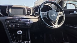 2017 (17) KIA SPORTAGE 1.7 CRDi ISG 2 5dr 5598908