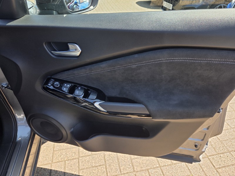 2024 (24) NISSAN JUKE 1.6 Hybrid Tekna PLUS 5dr Auto 5607137