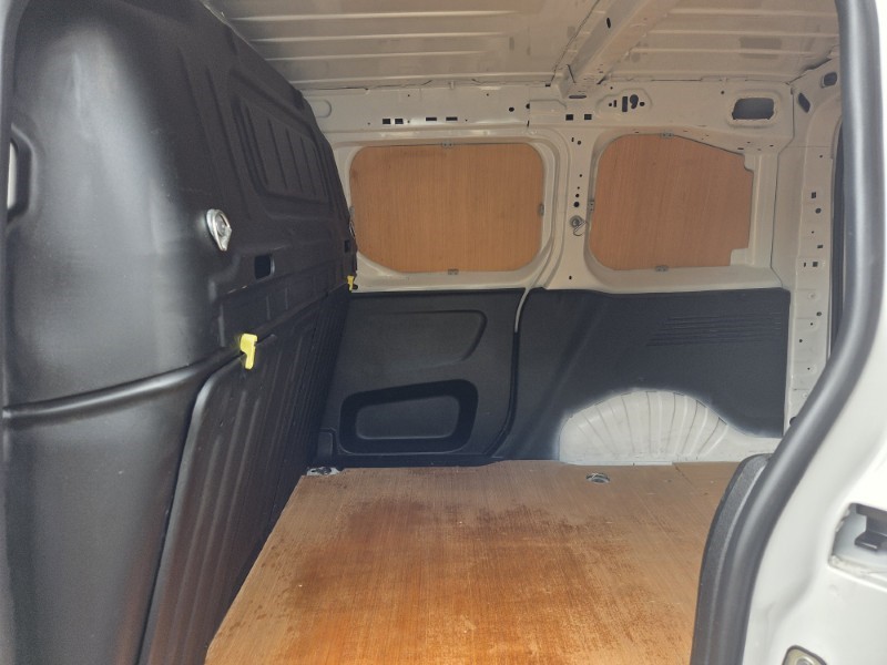 2021 (70) PEUGEOT COMMERCIAL PARTNER 1000 1.5 BlueHDi 100 Grip Van 5622052