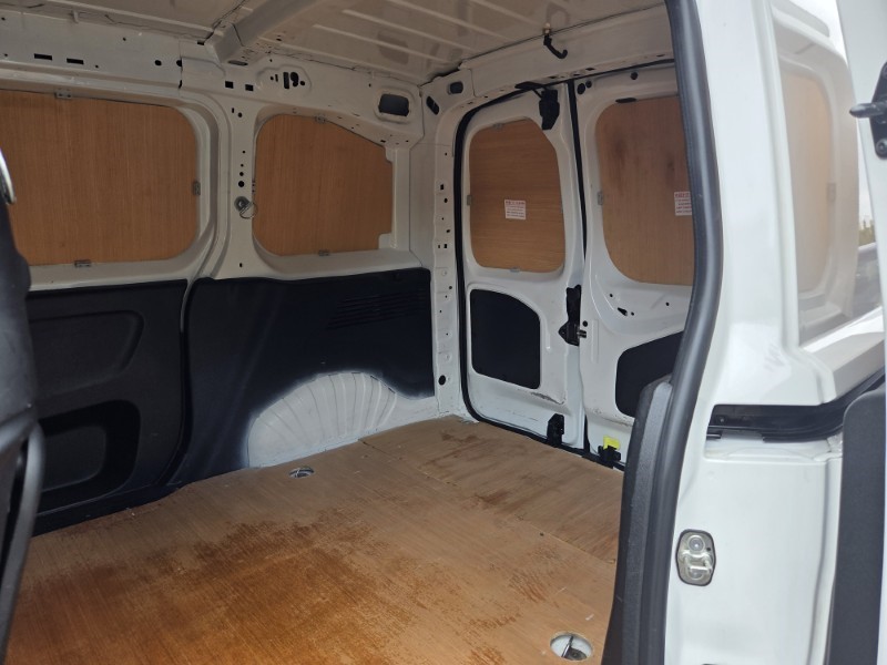 2021 (70) PEUGEOT COMMERCIAL PARTNER 1000 1.5 BlueHDi 100 Grip Van 5622053