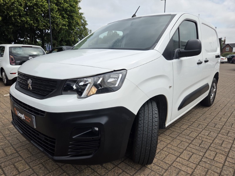 2021 (70) PEUGEOT COMMERCIAL PARTNER 1000 1.5 BlueHDi 100 Grip Van 5622043