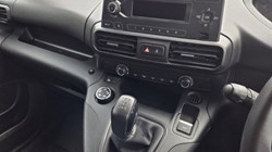2021 (70) PEUGEOT COMMERCIAL PARTNER 1000 1.5 BlueHDi 100 Grip Van 5622067