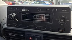 2021 (70) PEUGEOT COMMERCIAL PARTNER 1000 1.5 BlueHDi 100 Grip Van 5622074