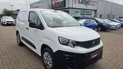 2021 (70) PEUGEOT COMMERCIAL PARTNER 1000 1.5 BlueHDi 100 Grip Van 5622038