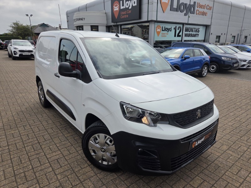 2021 (70) PEUGEOT COMMERCIAL PARTNER 1000 1.5 BlueHDi 100 Grip Van 5622041