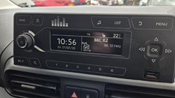 2021 (70) PEUGEOT COMMERCIAL PARTNER 1000 1.5 BlueHDi 100 Grip Van 5622071