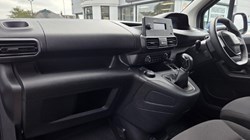 2021 (70) PEUGEOT COMMERCIAL PARTNER 1000 1.5 BlueHDi 100 Grip Van 5622057