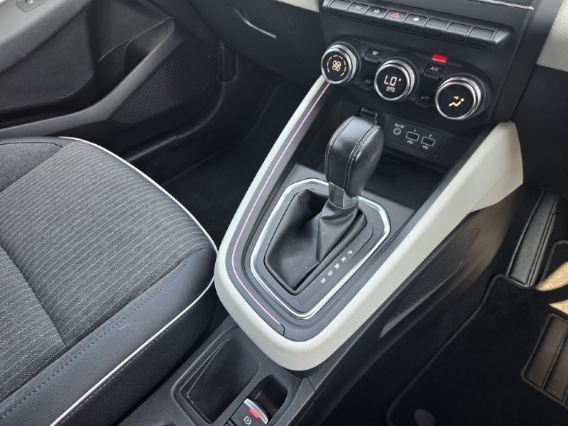 2023 (72) RENAULT CLIO 1.6 E-TECH full hybrid 145 Techno 5dr Auto 5608903