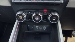 2023 (72) RENAULT CLIO 1.6 E-TECH full hybrid 145 Techno 5dr Auto 5608907