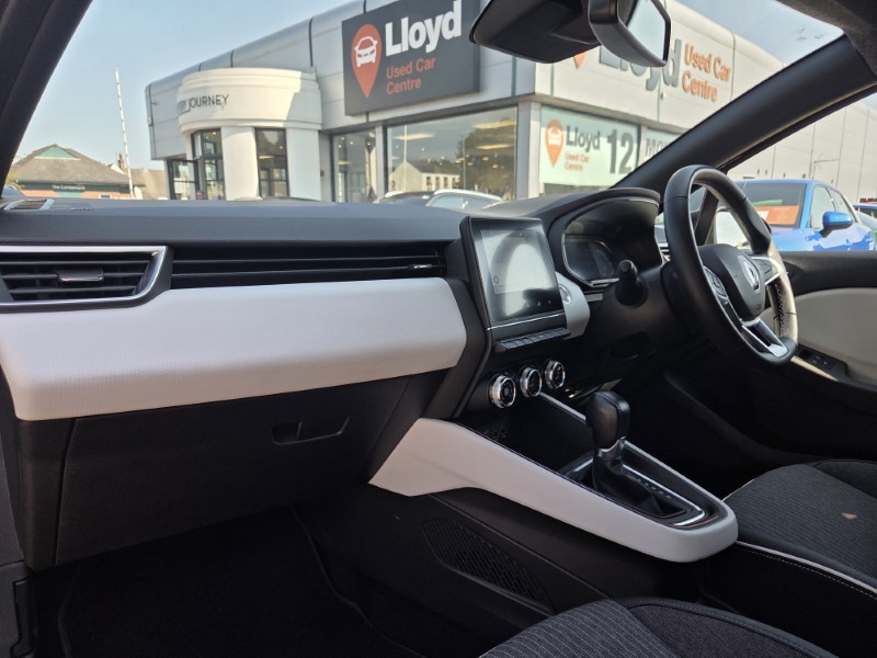 2023 (72) RENAULT CLIO 1.6 E-TECH full hybrid 145 Techno 5dr Auto 5608893