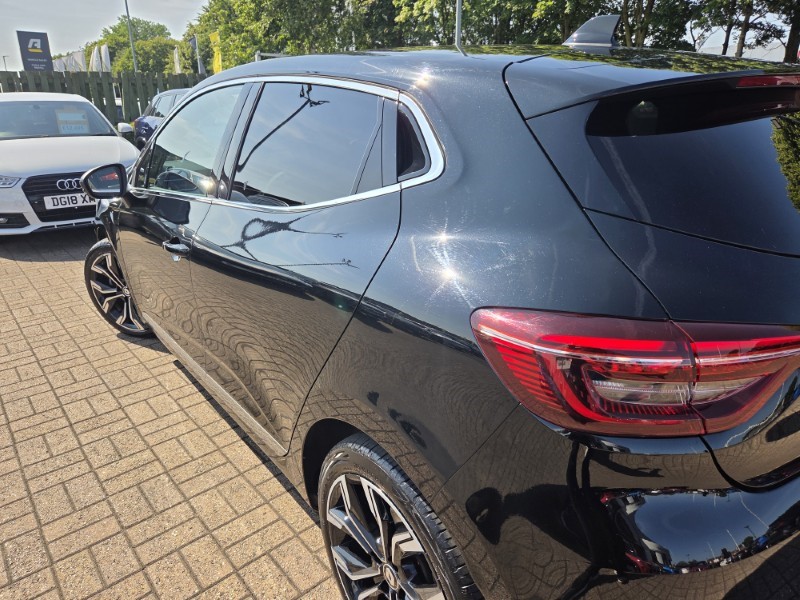 2023 (72) RENAULT CLIO 1.6 E-TECH full hybrid 145 Techno 5dr Auto 5608877