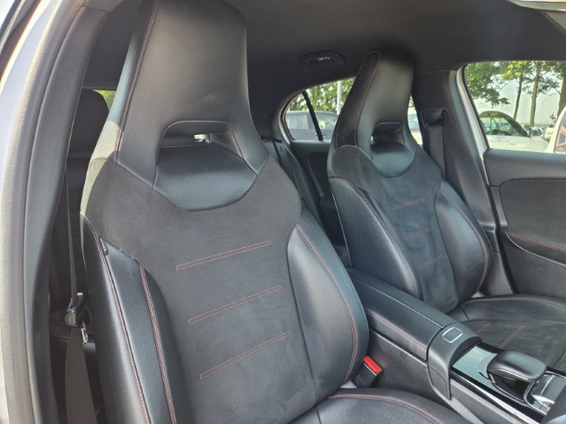 2019 (19) MERCEDES-BENZ A CLASS A180d AMG Line Premium 5dr Auto 5618913