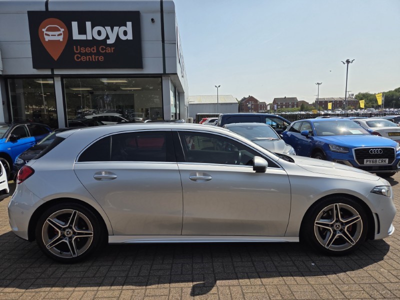 2019 (19) MERCEDES-BENZ A CLASS A180d AMG Line Premium 5dr Auto 5618885