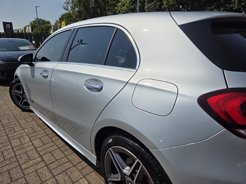 2019 (19) MERCEDES-BENZ A CLASS A180d AMG Line Premium 5dr Auto 5618895