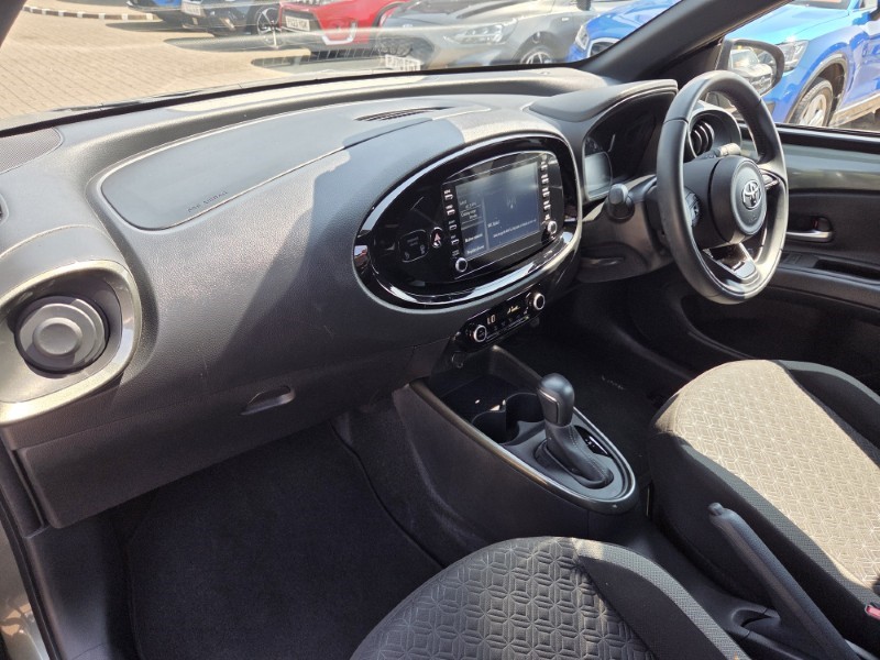 2023 (73) TOYOTA AYGO X 1.0 VVT-i Edge 5dr Auto 5618739