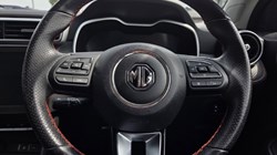 2022 (71) MG MOTOR UK ZS 1.5 VTi-TECH Exclusive 5dr 5621918