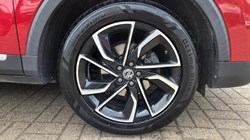 2022 (71) MG MOTOR UK ZS 1.5 VTi-TECH Exclusive 5dr 5621887