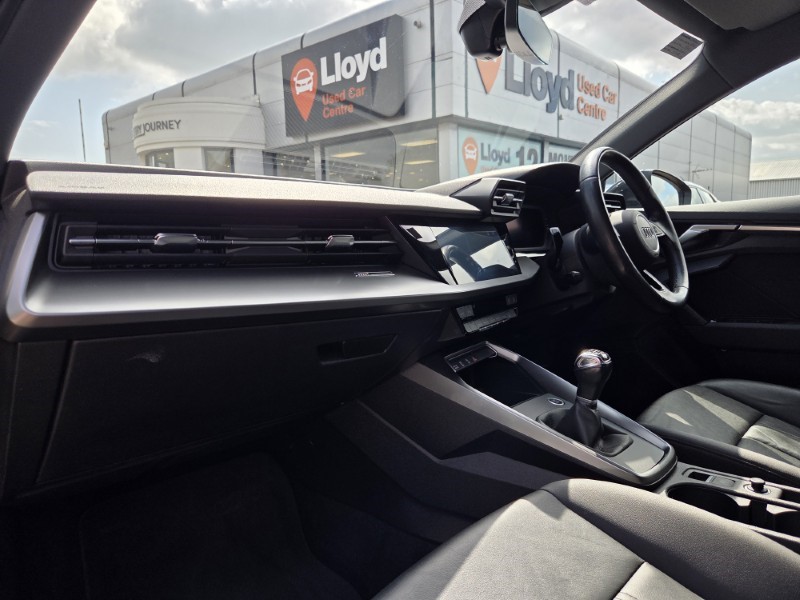 2020 (70) AUDI A3 35 TFSI Sport 5dr 5625109