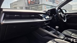 2020 (70) AUDI A3 35 TFSI Sport 5dr 5625109