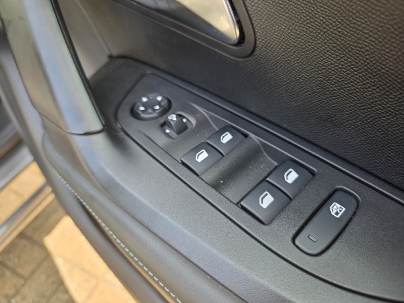 2021 (71) PEUGEOT 2008 1.2 PureTech 130 Allure Premium 5dr 5630700
