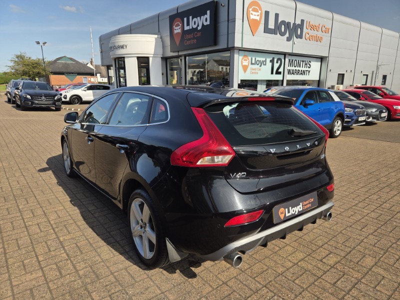 2019 (68) VOLVO V40 D2 [120] R DESIGN Nav Plus 5dr Geartronic 5645285