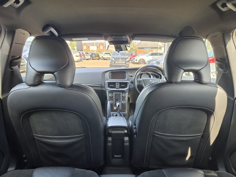 2019 (68) VOLVO V40 D2 [120] R DESIGN Nav Plus 5dr Geartronic 5645290