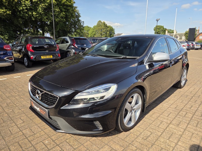 2019 (68) VOLVO V40 D2 [120] R DESIGN Nav Plus 5dr Geartronic 5645278