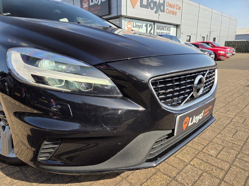 2019 (68) VOLVO V40 D2 [120] R DESIGN Nav Plus 5dr Geartronic 5645279