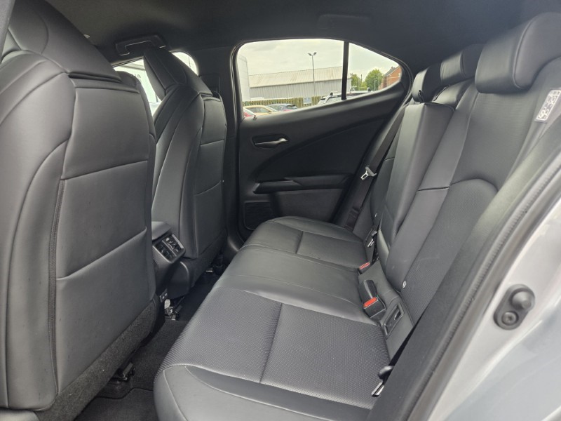 2023 (23) LEXUS UX 250h 2.0 F-Sport 5dr CVT [Nav] 5640015