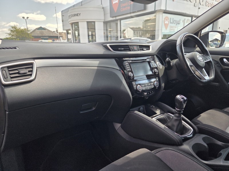 2020 (69) NISSAN QASHQAI 1.3 DiG-T N-Connecta 5dr 5640465