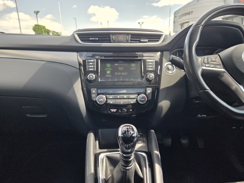 2020 (69) NISSAN QASHQAI 1.3 DiG-T N-Connecta 5dr 5640463