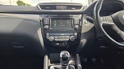 2020 (69) NISSAN QASHQAI 1.3 DiG-T N-Connecta 5dr 5640463