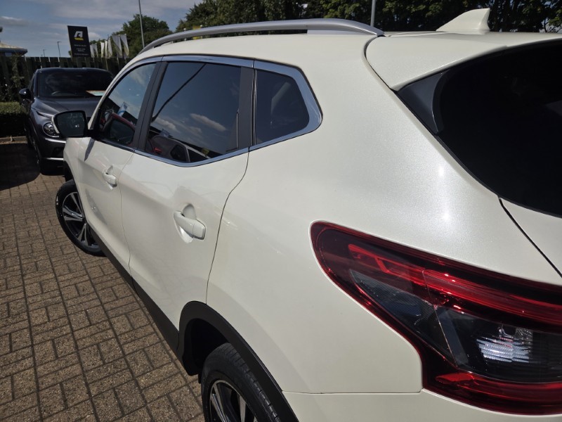 2020 (69) NISSAN QASHQAI 1.3 DiG-T N-Connecta 5dr 5640450